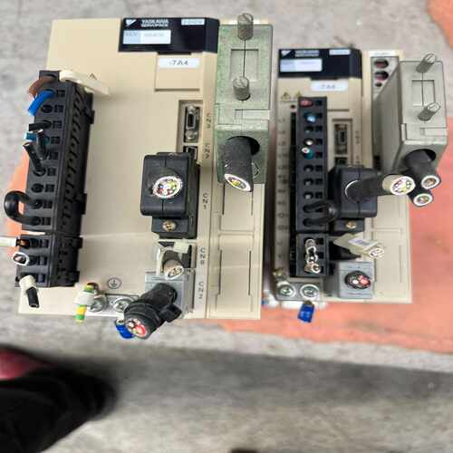 YASKAWA/安川驱动器 SGDV-5R5AE5A  75~询价
