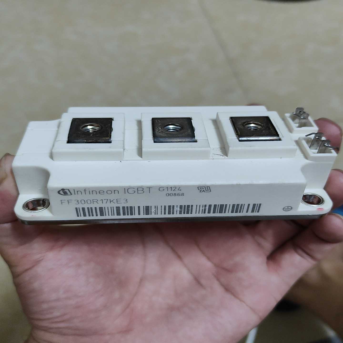 【议价】FF300R17KE3英飞凌模块1个适用