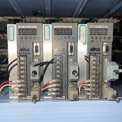 寻盟立驱动器型号SDP20BE750W拆机九成新