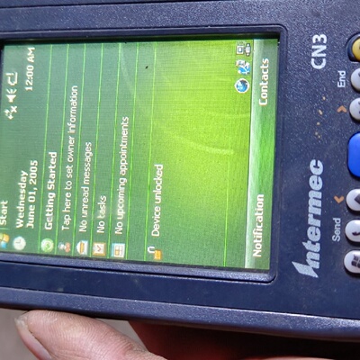 【询价】易迈腾数据扫描采集，cn3.能开机，成色如图，没别的配件