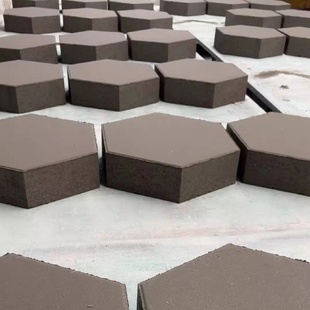 土壤固化剂土路硬化工程护坡夯土墙施工加固高强度泥土固化硬化剂