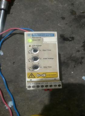 拆机施耐德软起动ATS01N209QN，成色如图。功能正常。--议价商品