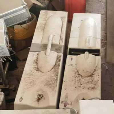 议价马尔文粒度仪。2000型粒度仪配件机，一个纯空壳，一个内适用