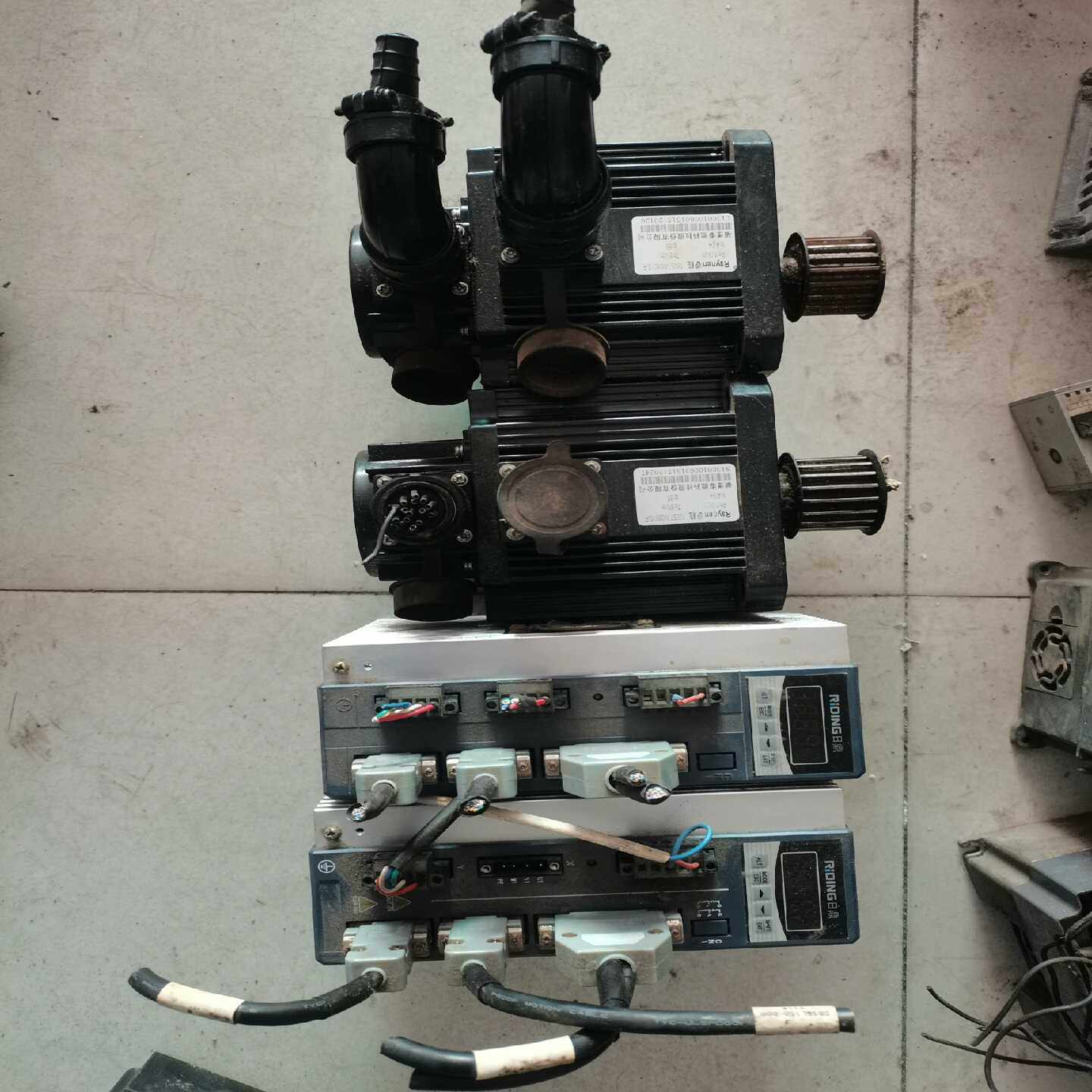 【议价】日鼎伺服驱动器DHD3205-VT0/SS35，睿能电机13适用