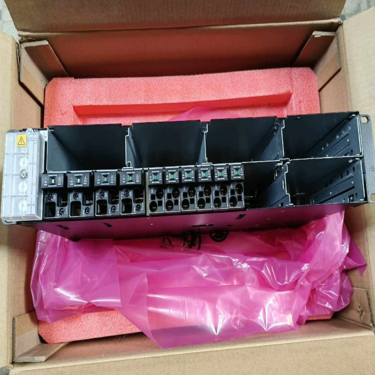 华为5G嵌入式电源ETP48200-B2A1