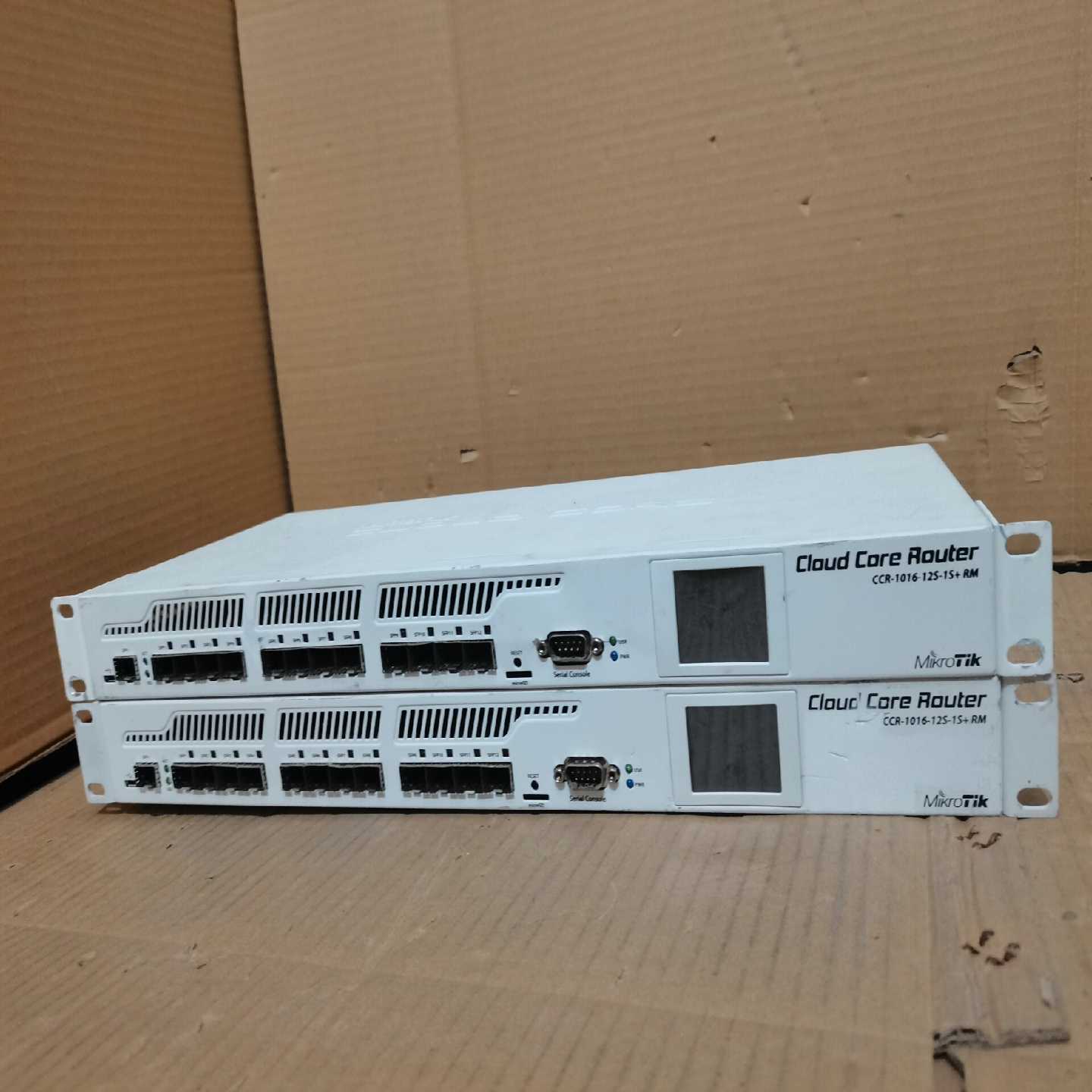 万兆路由Mikrotik软RosCCR1016-12S---议价商品