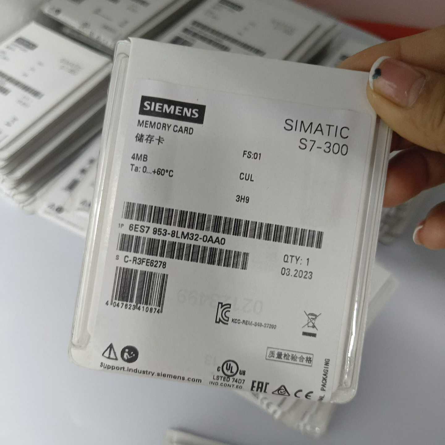 S7-300储存卡6ES7953-8LM32-0AA0询价