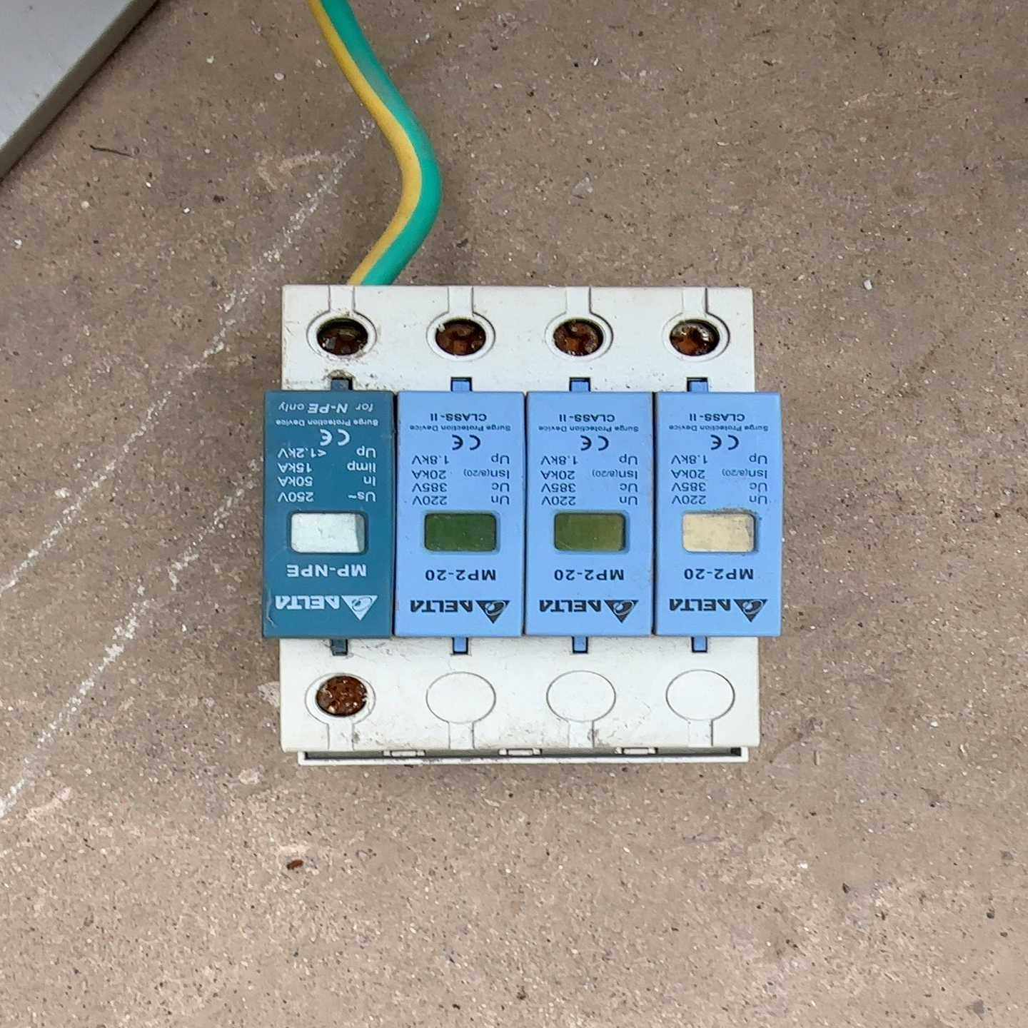 DELTA台达MP2-20/3NPE防雷器询价