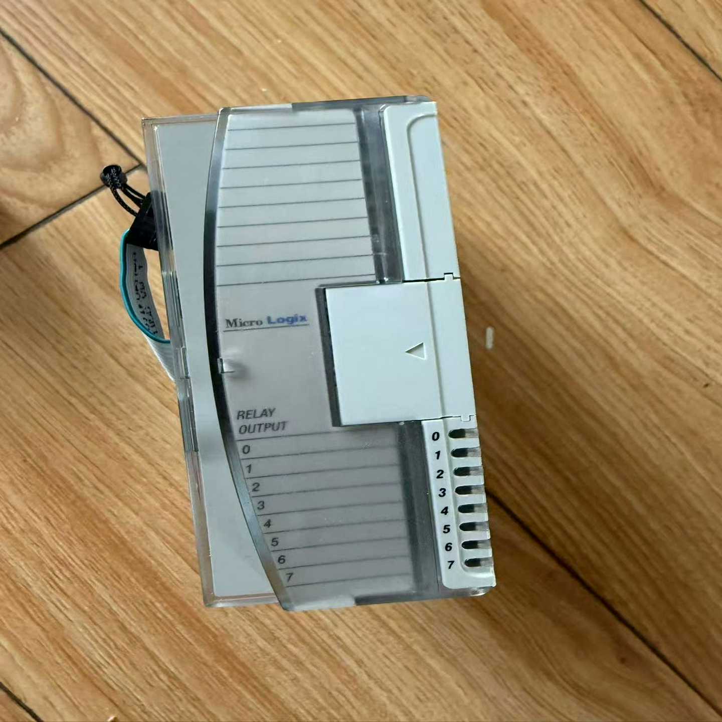 AB罗克韦尔1762-OW8，功能，成色如图所示，需询价