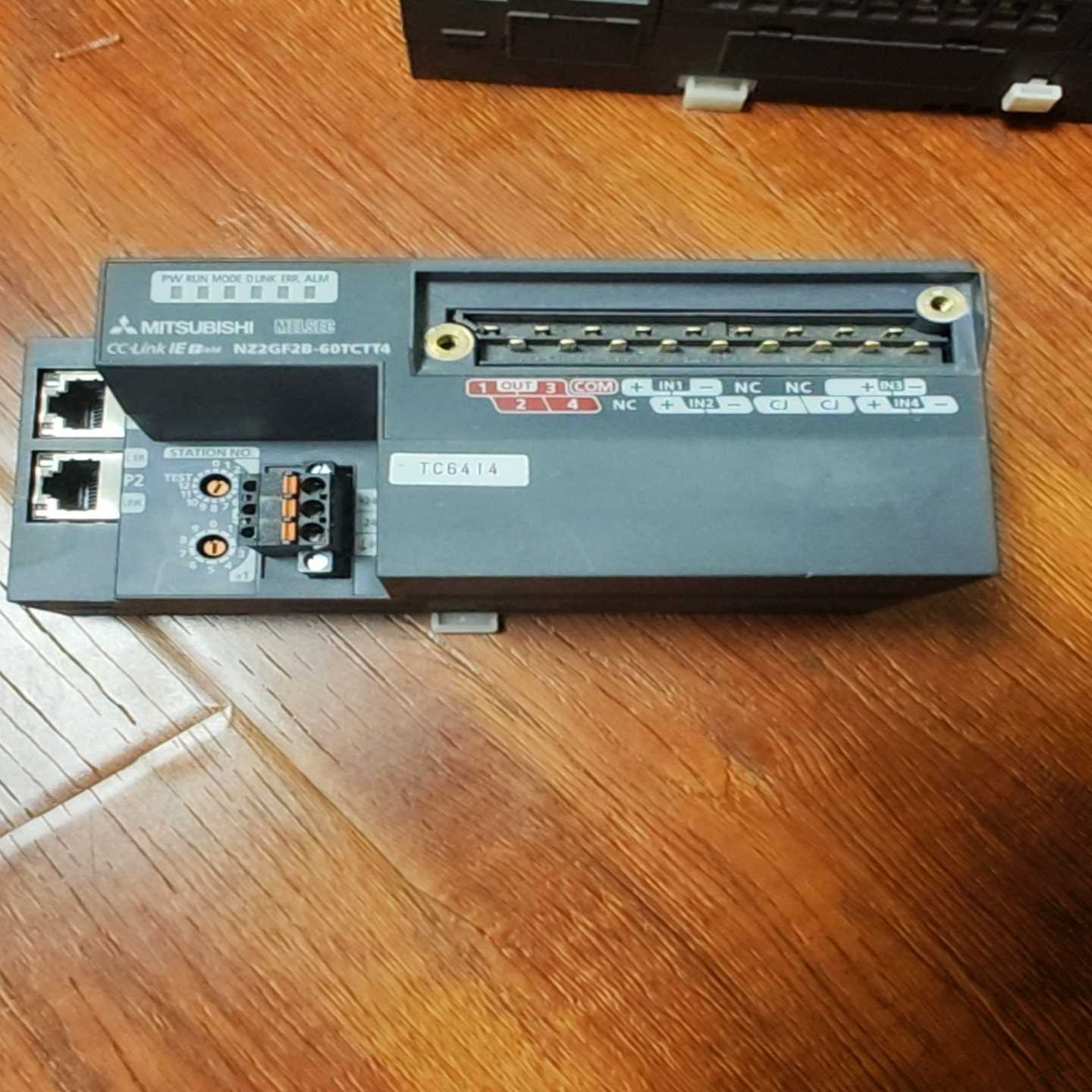 NZ2GF2B-60TCTT4模块询价