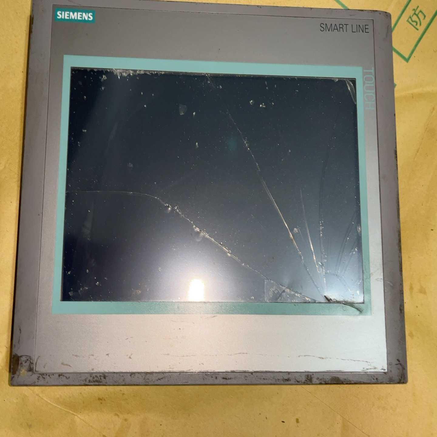 6av6-648-0be11-3axo触摸屏，外屏破，询价