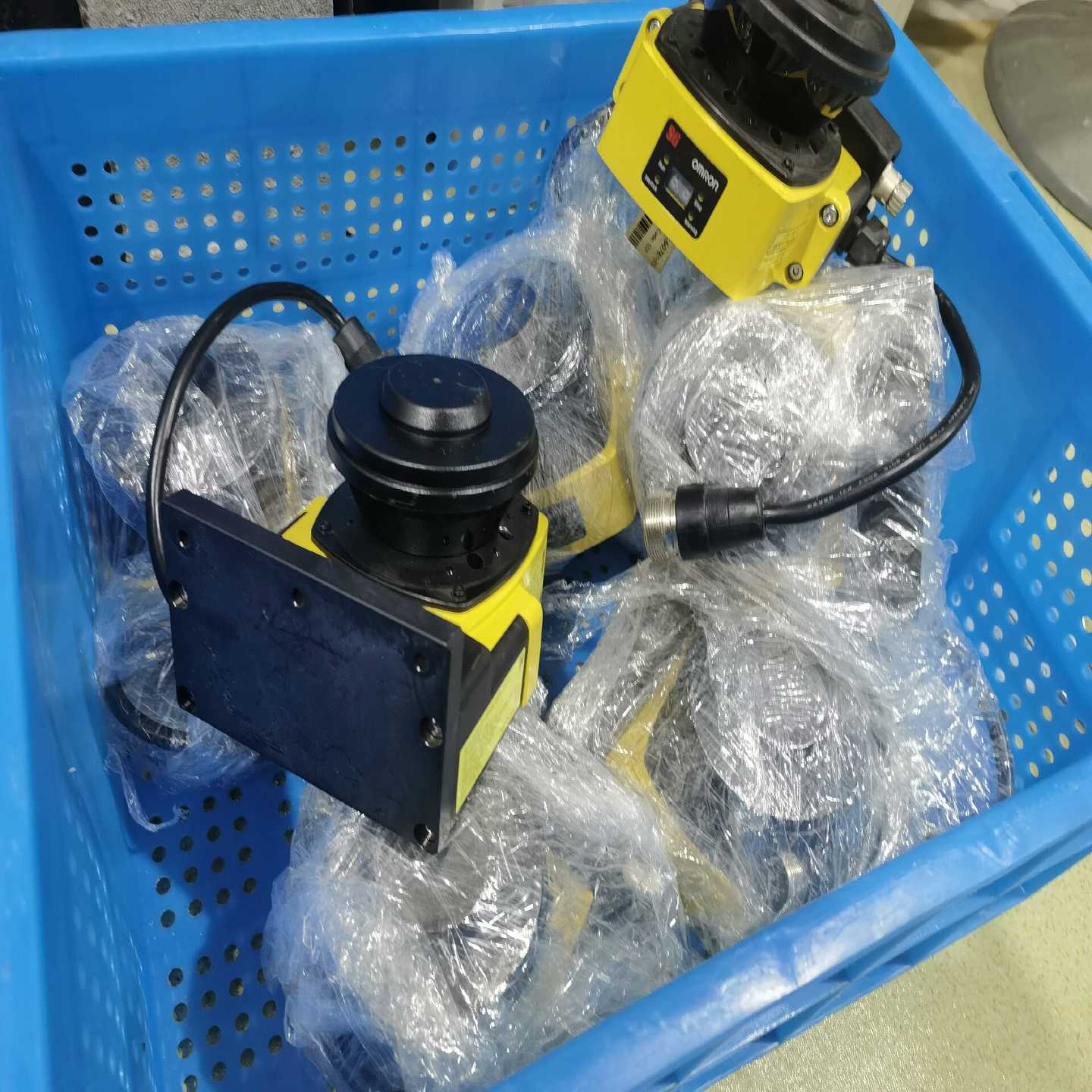 OS32C-SN欧姆龙OMRON激光安全扫描传感器，二手拆机-询价客服
