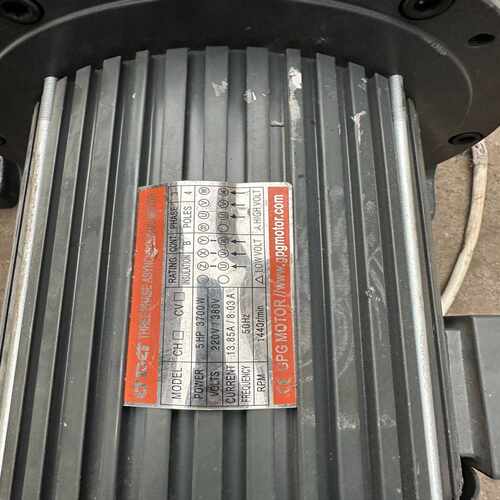 （霸霸电子）台帮减速机，，成色好，少用，3700w.  5hp。