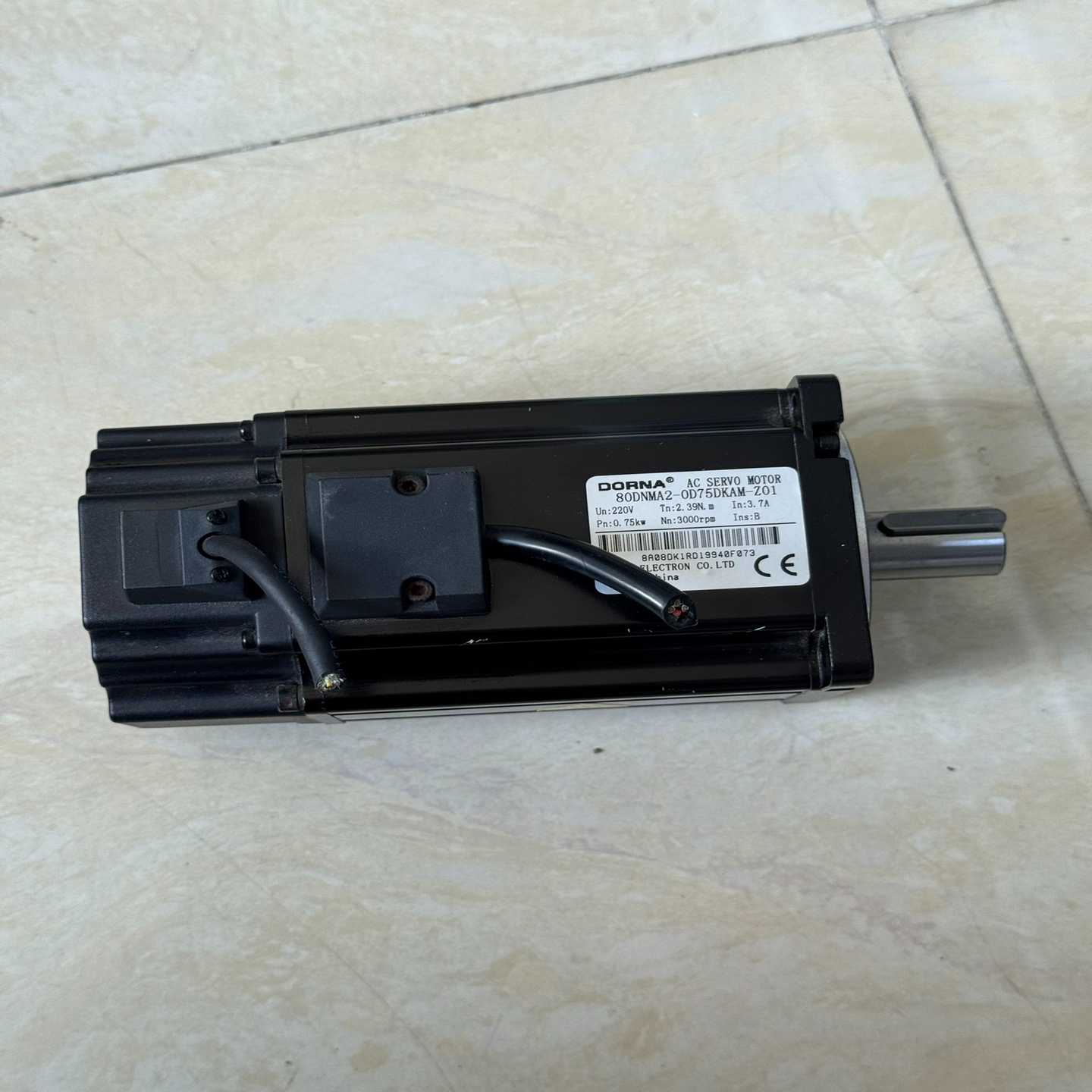 东菱伺服马达 80DNMA2-0D75DKAM-Z01拆机
