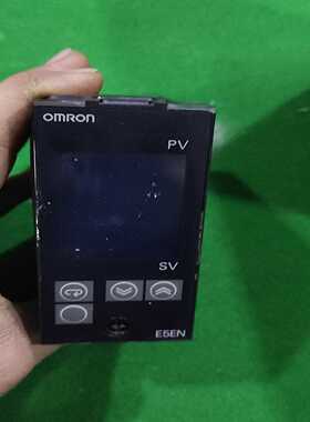 询价~温控器E5EN-Q3HT 给我留