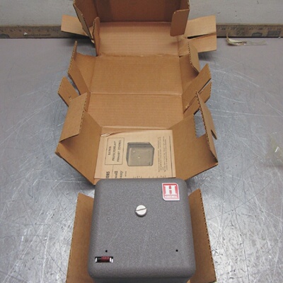 HONEYWELLRA190B1136PROTECTORELAY3线24VCONTROL120V60HZ全新带