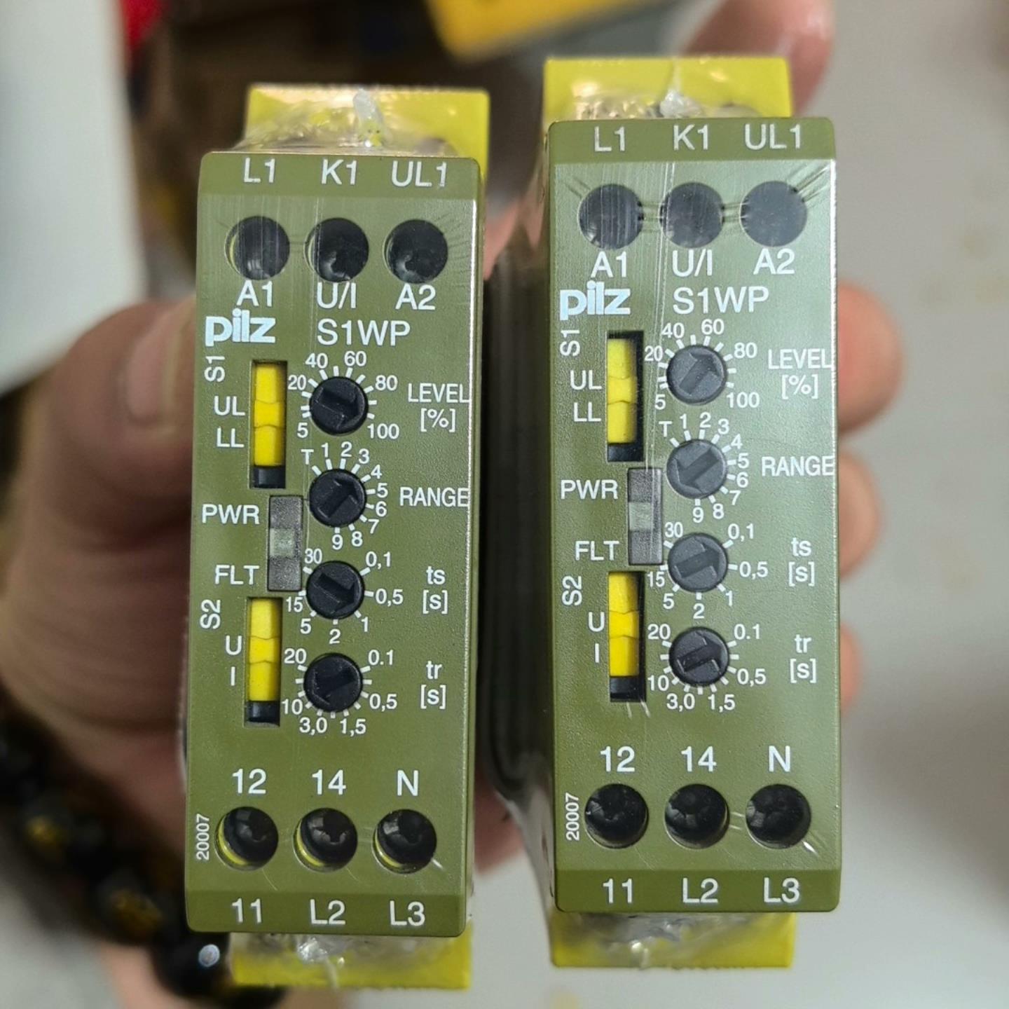 询价拍~皮尔兹PILZ安全继电器S1WP 9A 110-230VAC