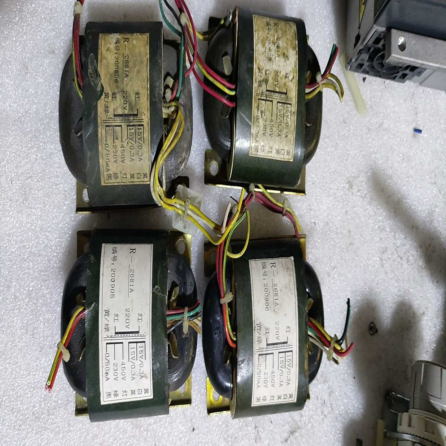 件测试仪拆下R型变压器R2681AT9820A询价