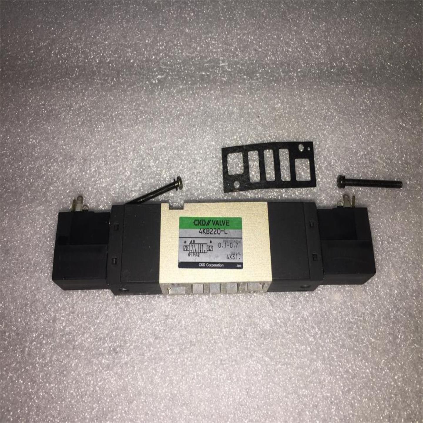 电磁阀4KB220-L 现货实物图看描述