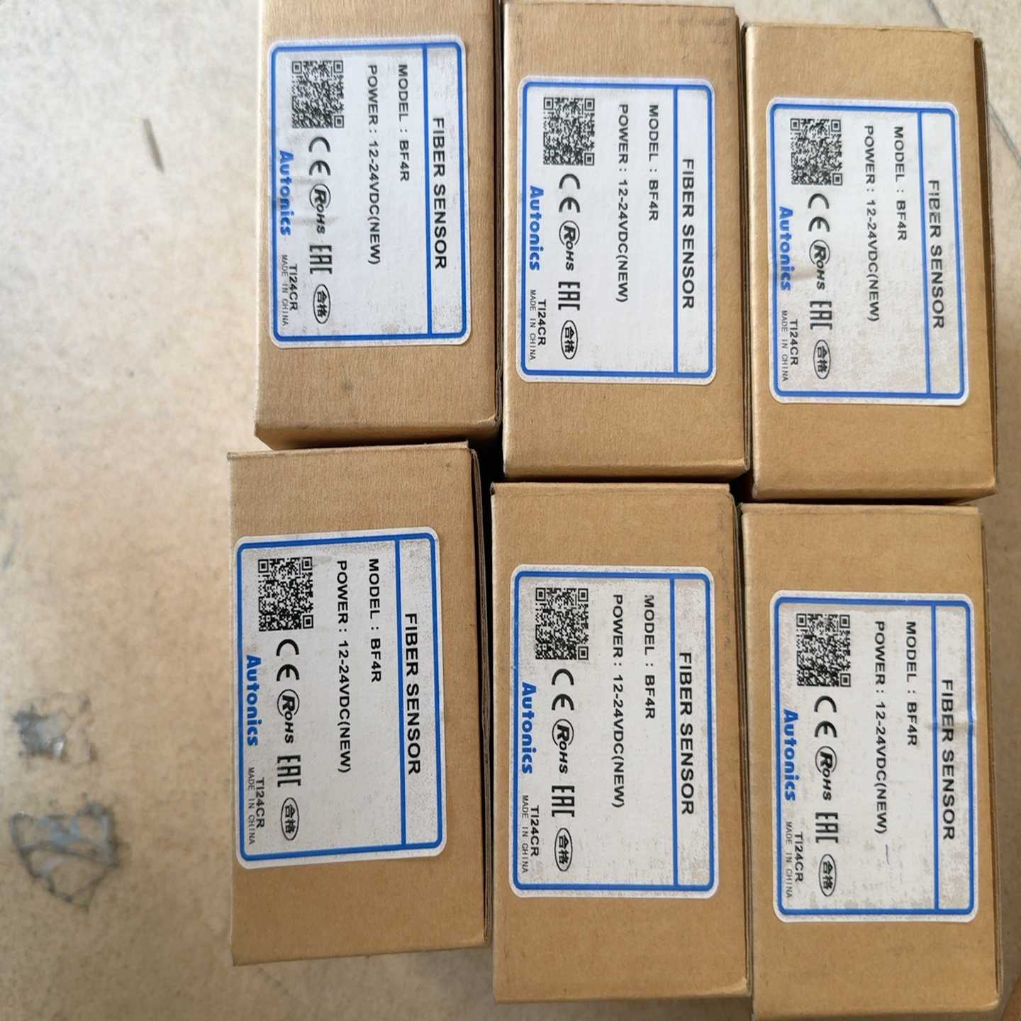 询价奥托尼克斯光纤传感器BF4R，12-24VDC供电，全新原装