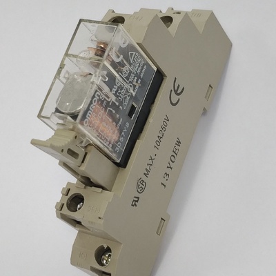 Omron G2r1Sn Relay 24Vdc P2rf05E Socket