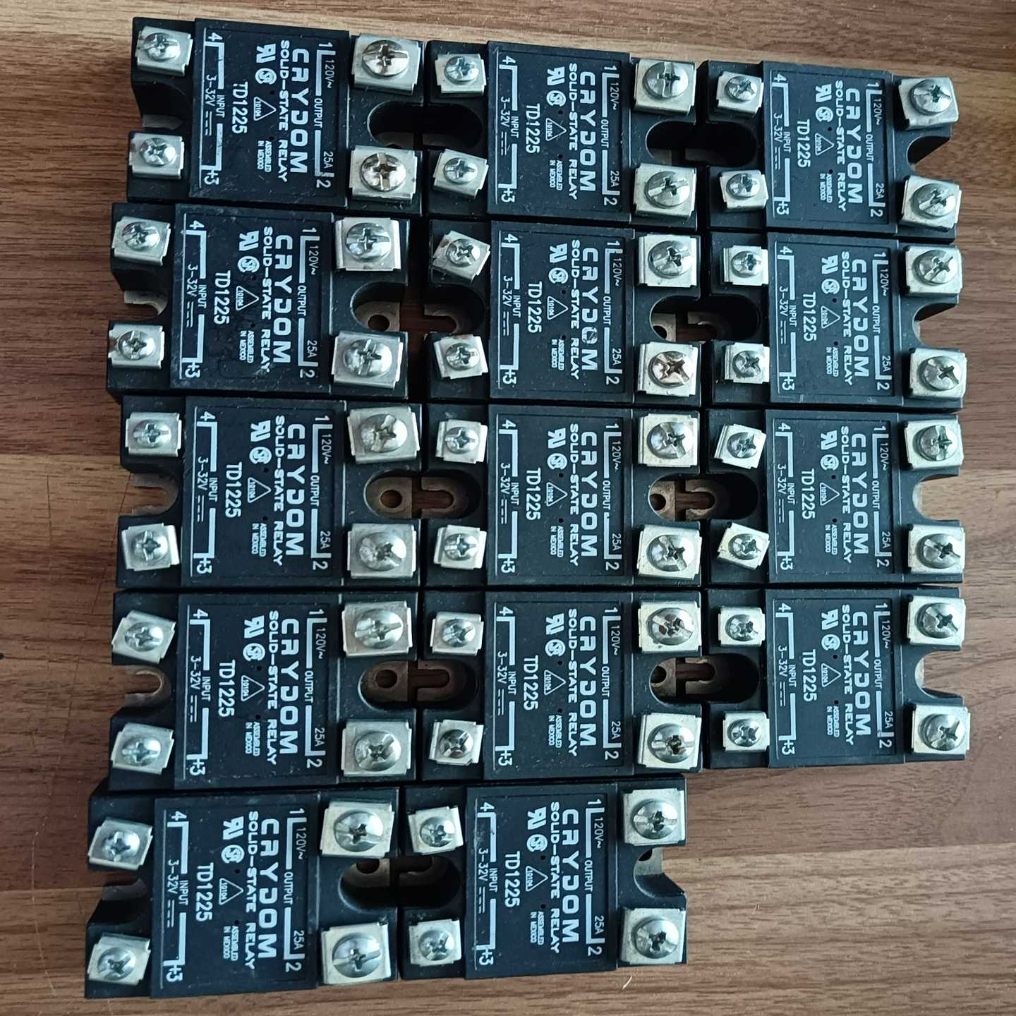 【议价】快达Crydom固态继电器TD1225，12个，成色