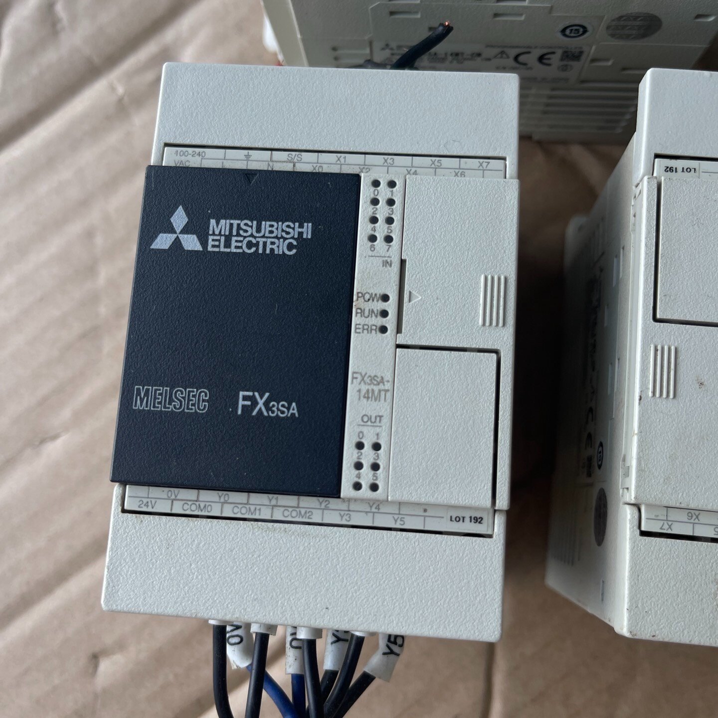 三菱PLC，型号FX3SA-14MT-CM，原装正品，设备拆--议价商品