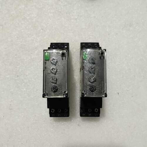 询价~施耐德控制继电器，RM22TR33，两个，实物拍照，功能