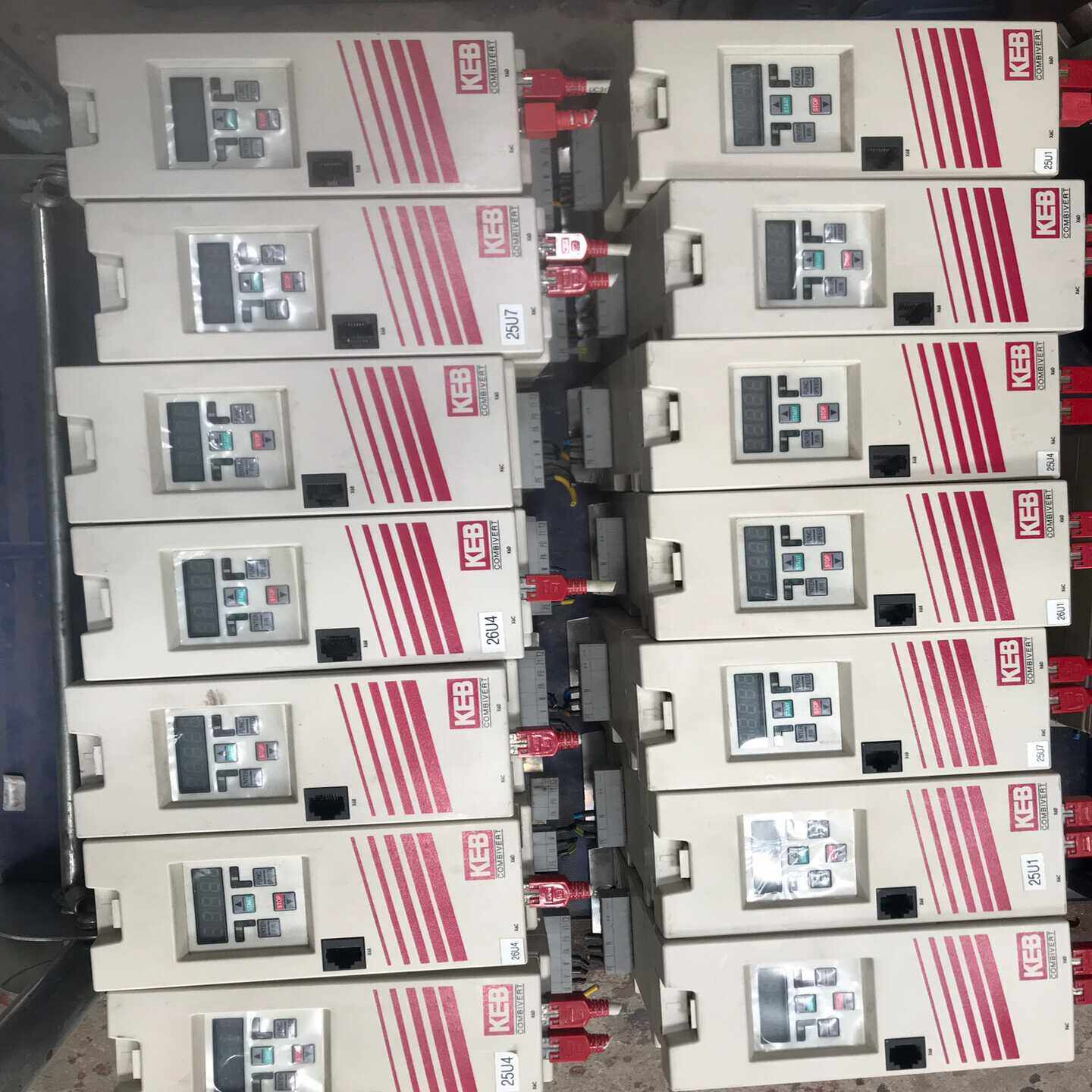 【议价】05F5B3A-090A科比F5变频器0.37kw9新，功适用