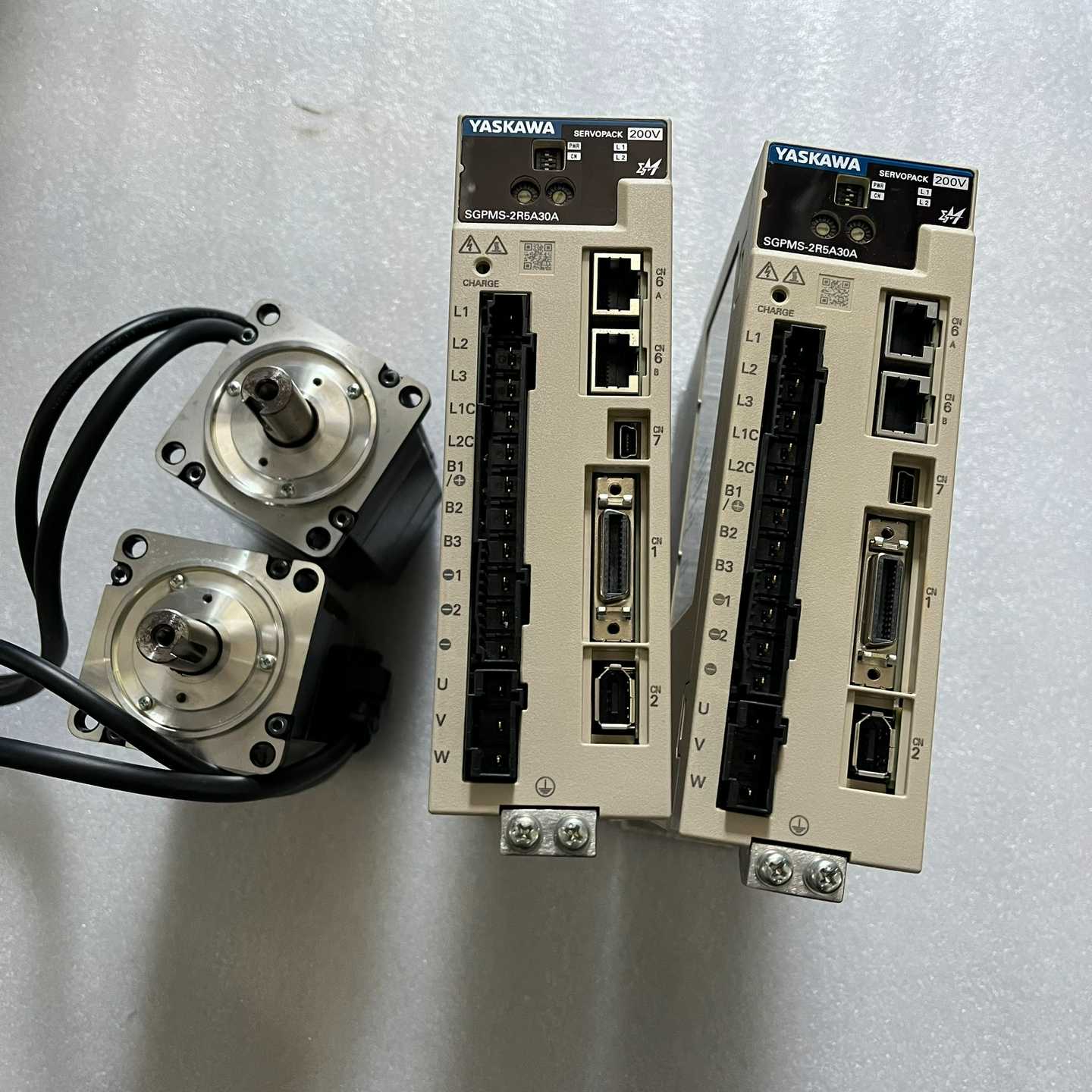 安川简易型450w伺服电机套装SGPMS-2R5A30A询价