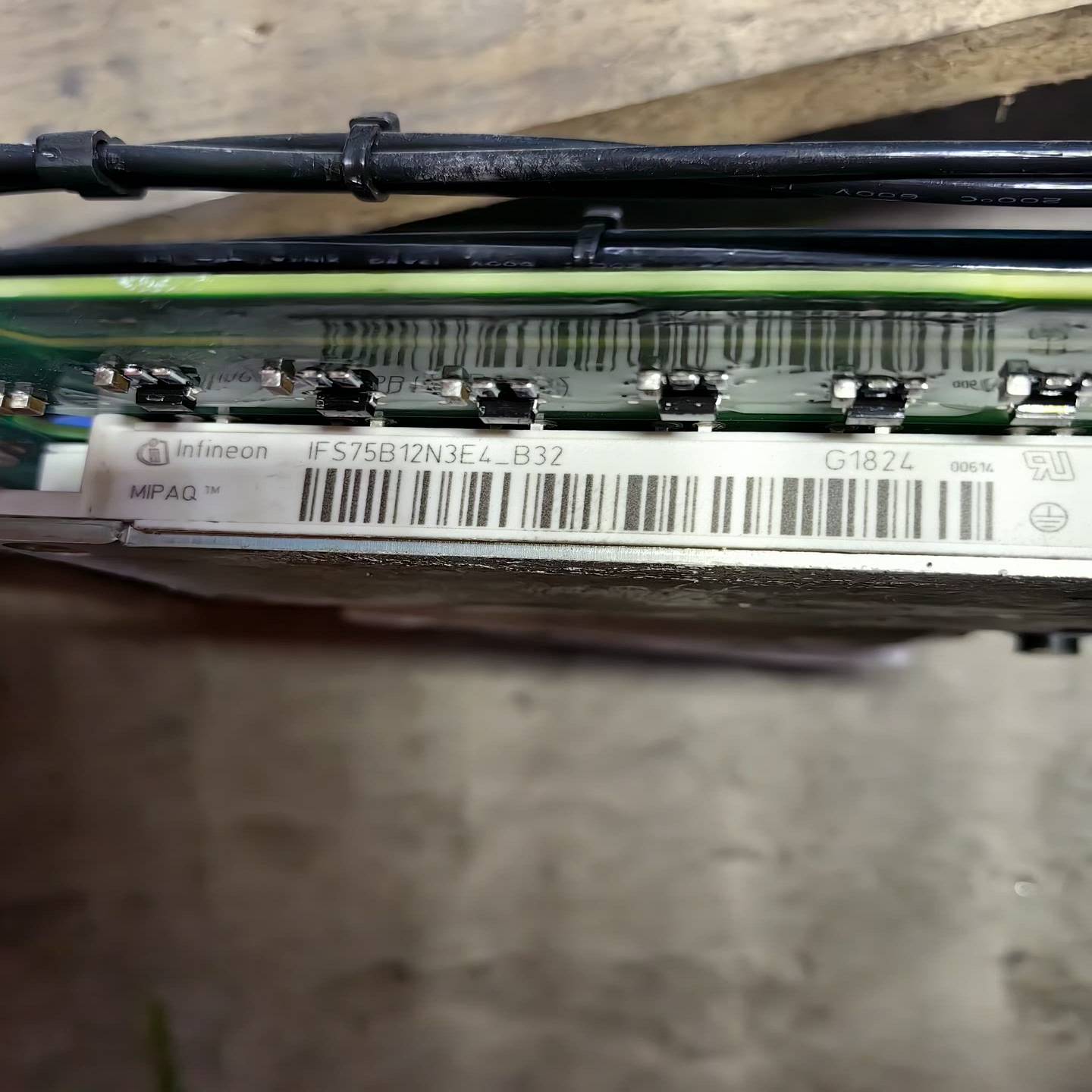 IFS75B12N3E4-B32件询价