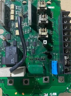 议价BC186A832G52变频器驱动板拆机电机