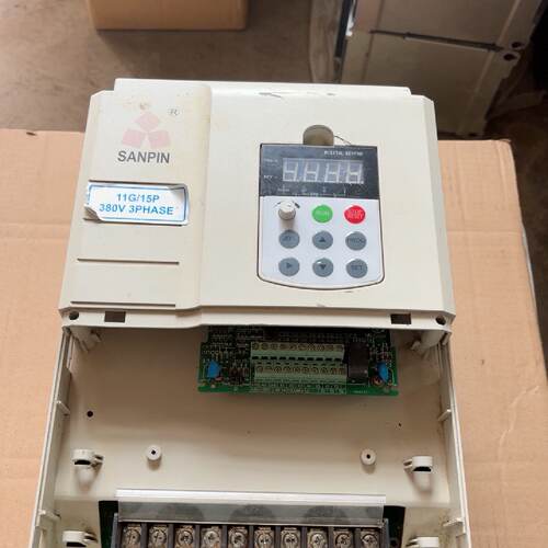 三品变频器SANVC4T0110GP，议价商品