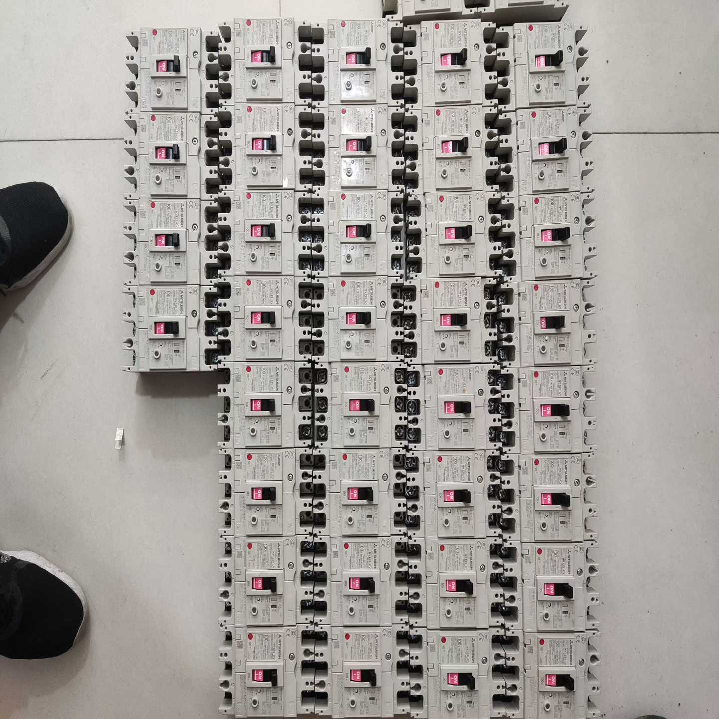 议价三菱塑壳断路器NnV125-CV漏电保护100A3P原装拆现货/维修