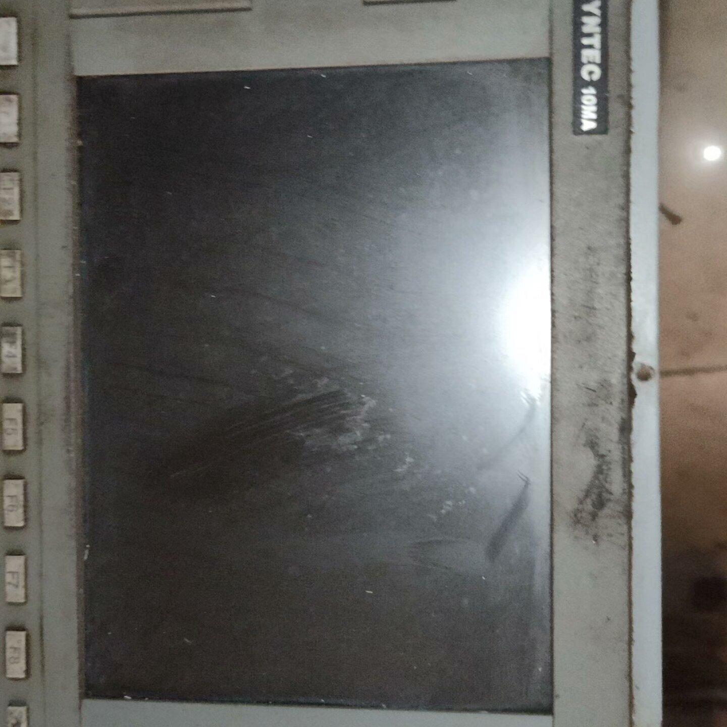 SYNTEC新代10MA数控系统，拆机品，功能完好！带键盘和--议价商品