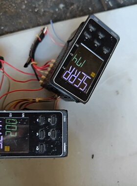 出两个欧姆龙E5ECRR2ASM820温控器功能正常-议价