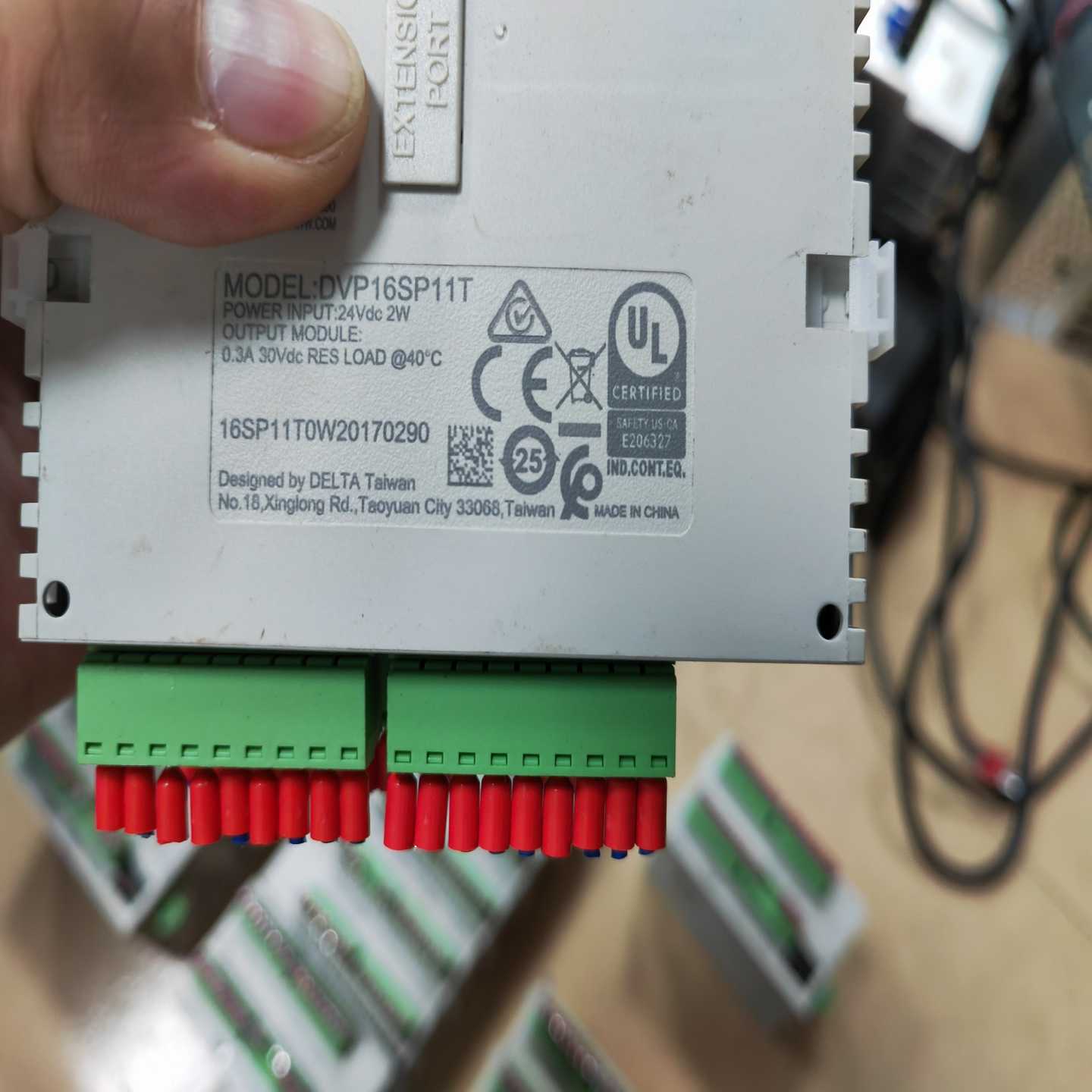 议价V—142主机每台280是.6版，扩展每台1适用