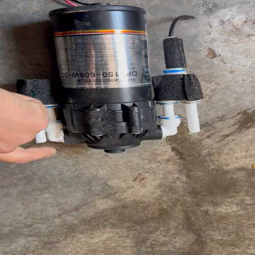 迅询问净水机拆机隔膜泵就一台型号DP150600W2C