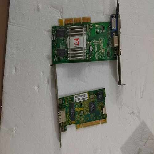 【星慕电子】ATI Radeon 9200se 128m AGP，3C9