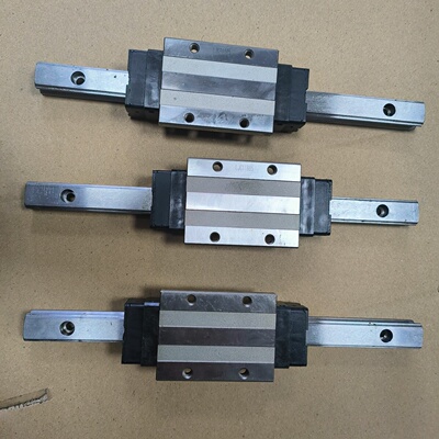 SHS15LV法兰型原装THK直线导轨滑块数量三个