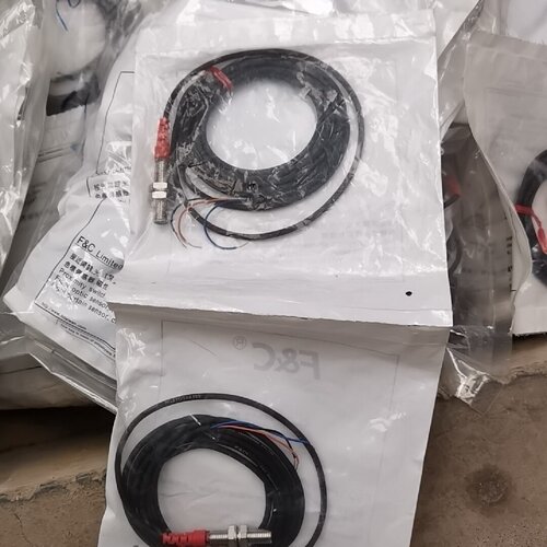询-fcf3l08f3l08R2M双倍检距短螺纹屏蔽