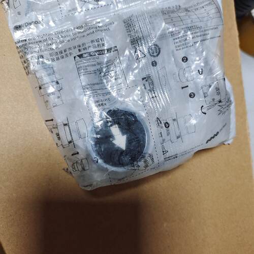 （请询价）按钮开关ZB2BA335C全新原装带箭头适合电