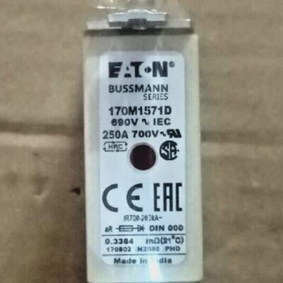 3PCLOTEaton Bussmann 170M1571D High Speed Square Body Fuse69