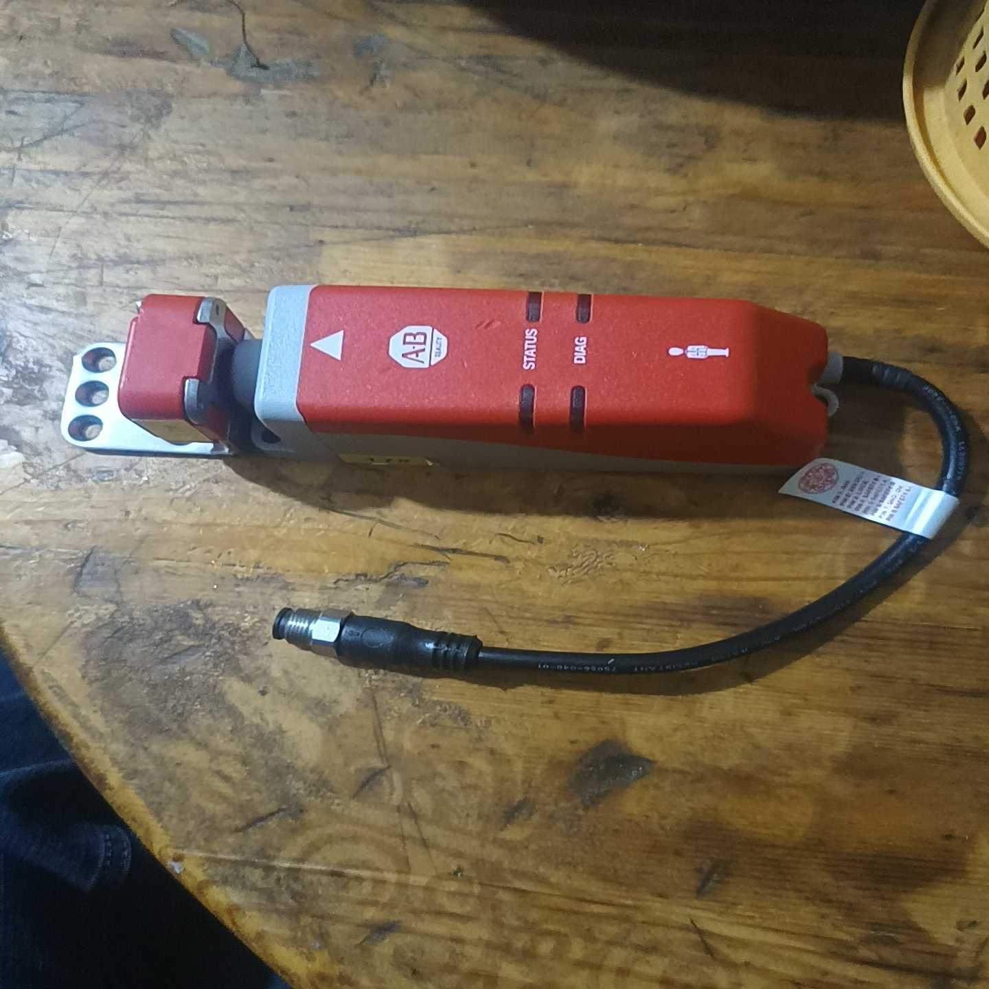 AB罗克韦尔AB电磁门安全锁开关440G-LZS21询价