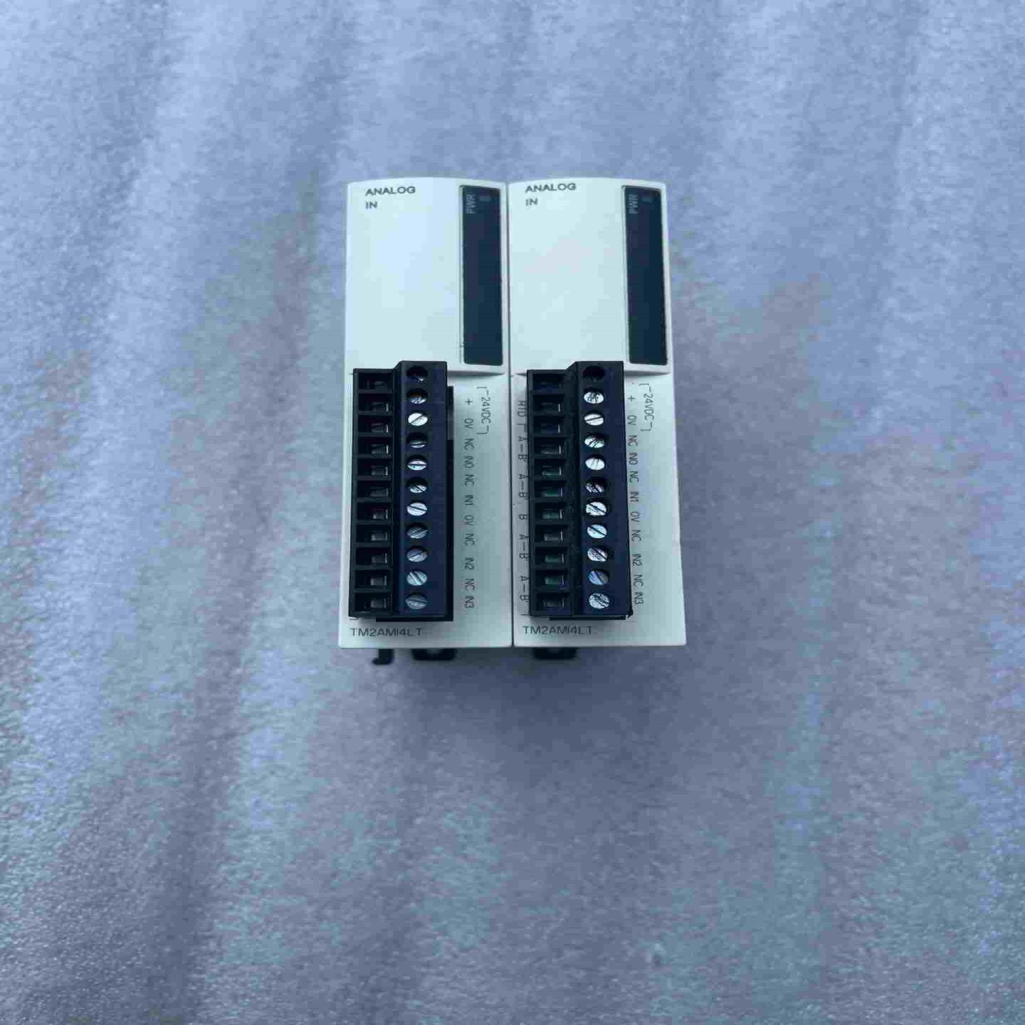 询价~施耐德PLC模块、TM2AMI4LT、上机没使用拆下实物图层