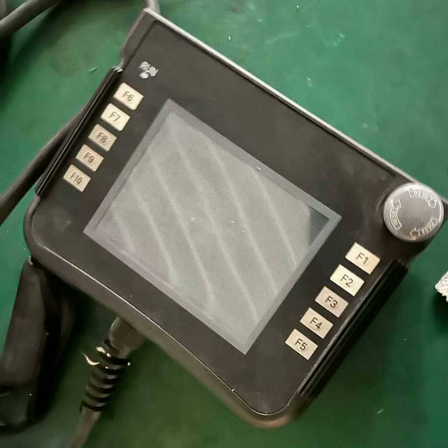 NSH5-SQG10B-V2欧姆龙示教器，实物图拍，成色如图-询价客服