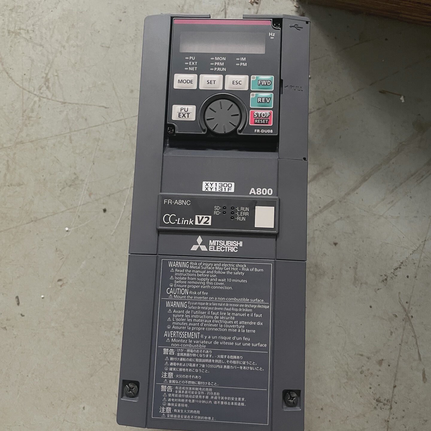 三菱变频器A820-0.75KW三相220V/750W/FR--议价商品