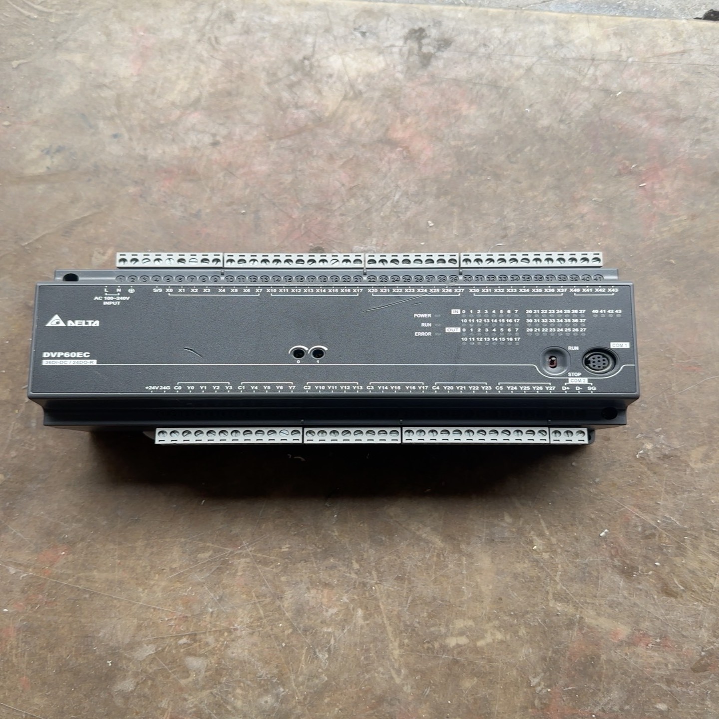 【请询价】台达plc DVP60EC00R3品相不错实物图通电电源