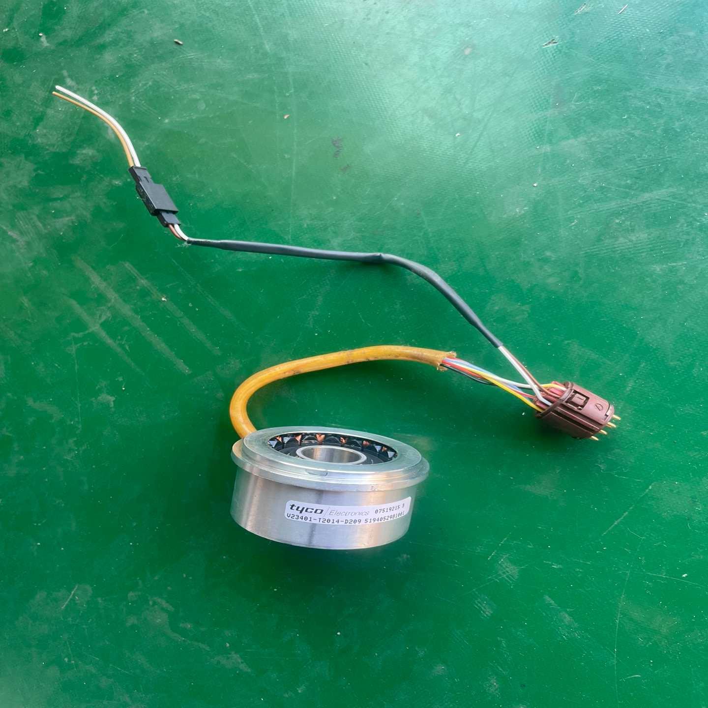 【议价】西门子电机编码器 V23401- T2014-D209二手