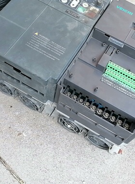 伟创变频器AC60T35.57.5kw正常无维